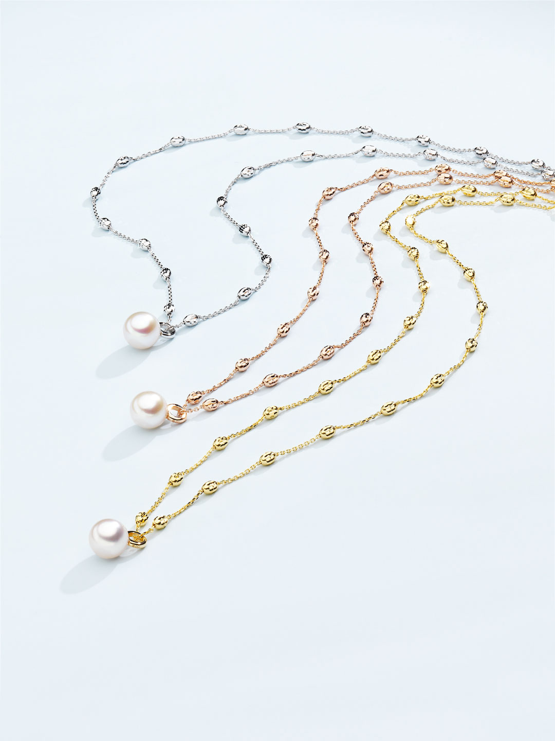 Collier Hesse
